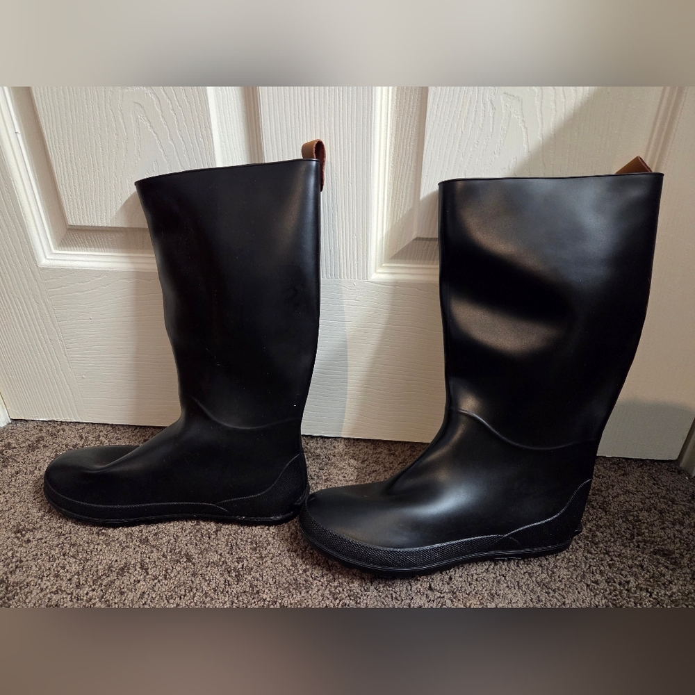 Armani Exchange Black Rain Boots - Picture 2 of 5